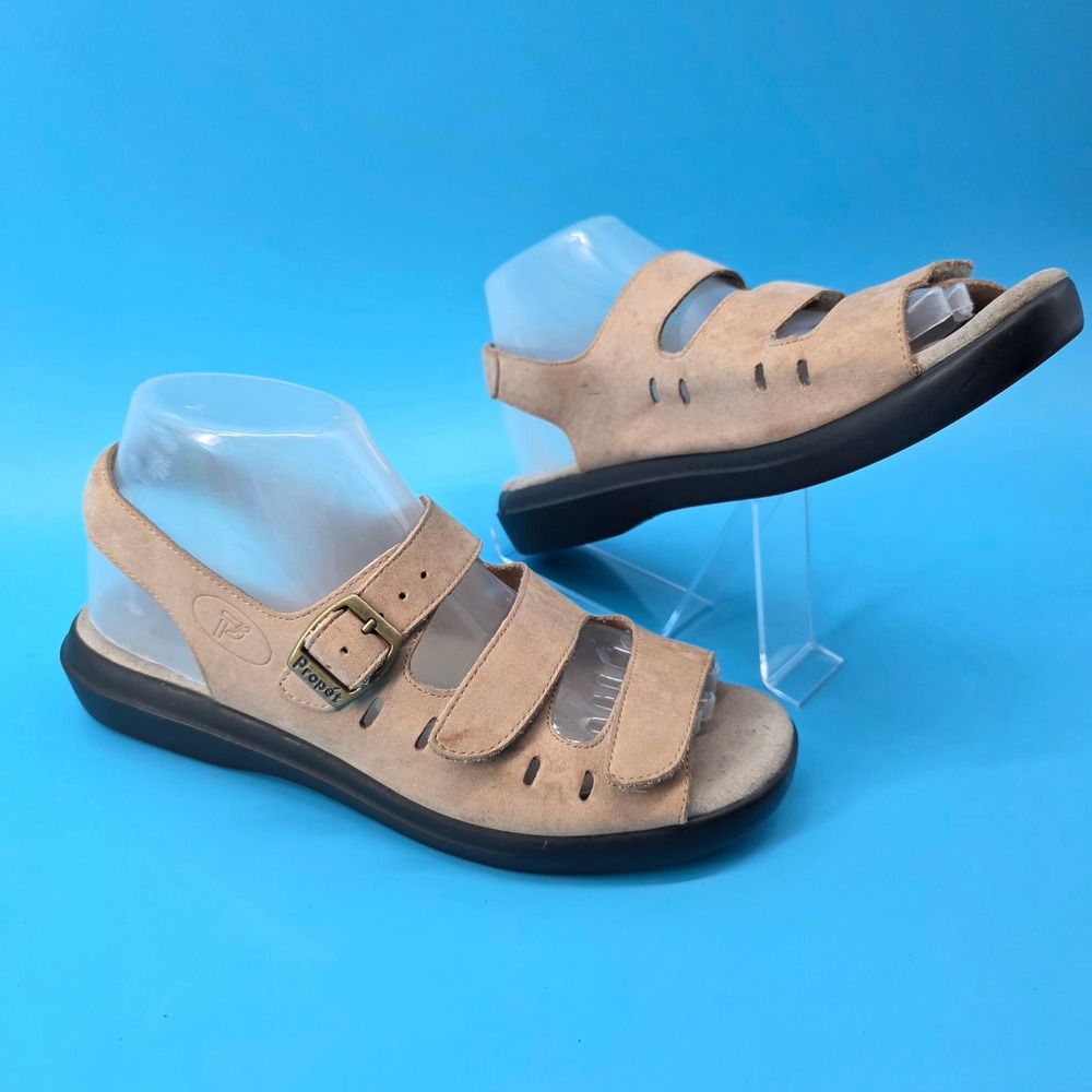 Propet W0001 Tan Leather Comfort Sandals Womens 8 NIAA Triple Strap Buckle Hook